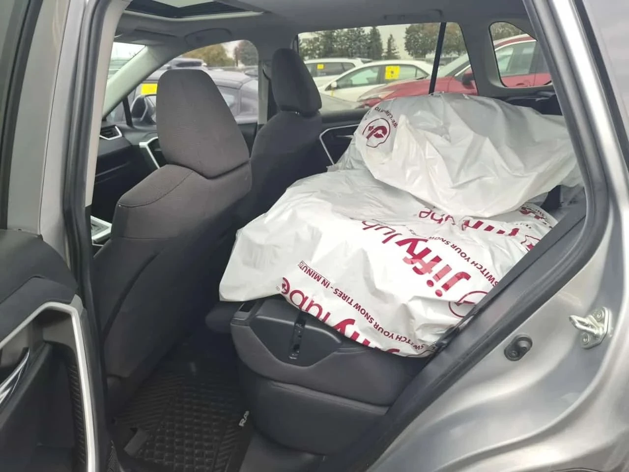 Toyota Rav4, снимка 13 - Автомобили и джипове - 56688465