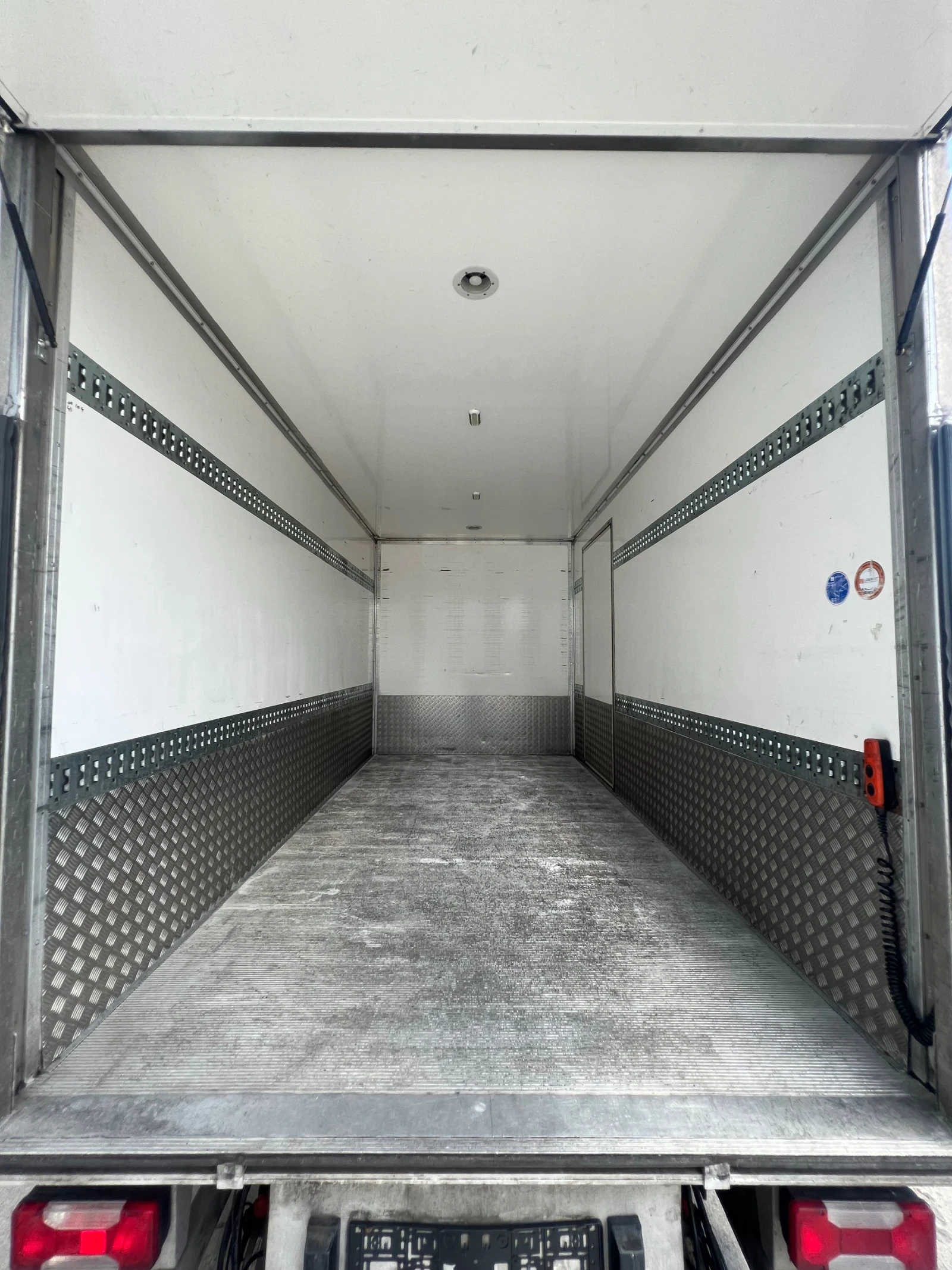 Iveco Daily  35c16 / Климатроник / Б.категория - изображение 10