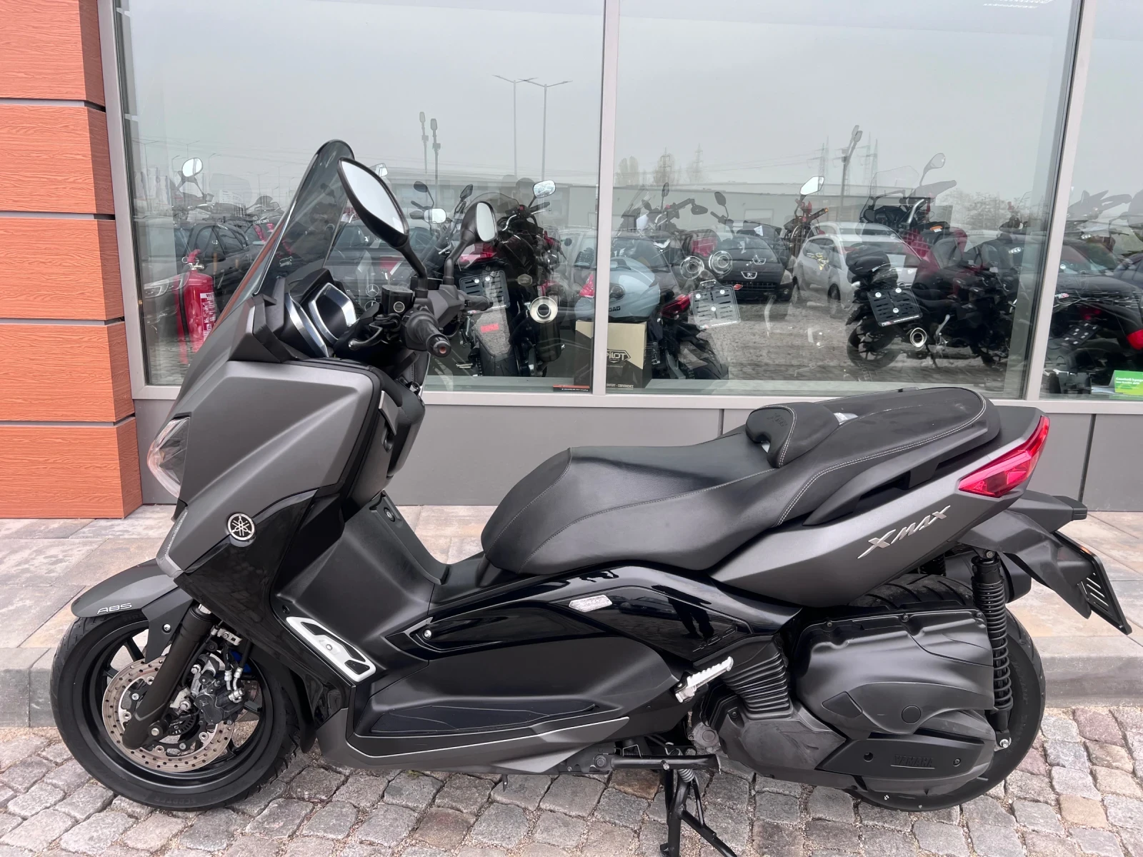 Yamaha X-max 400 ABS - изображение 4