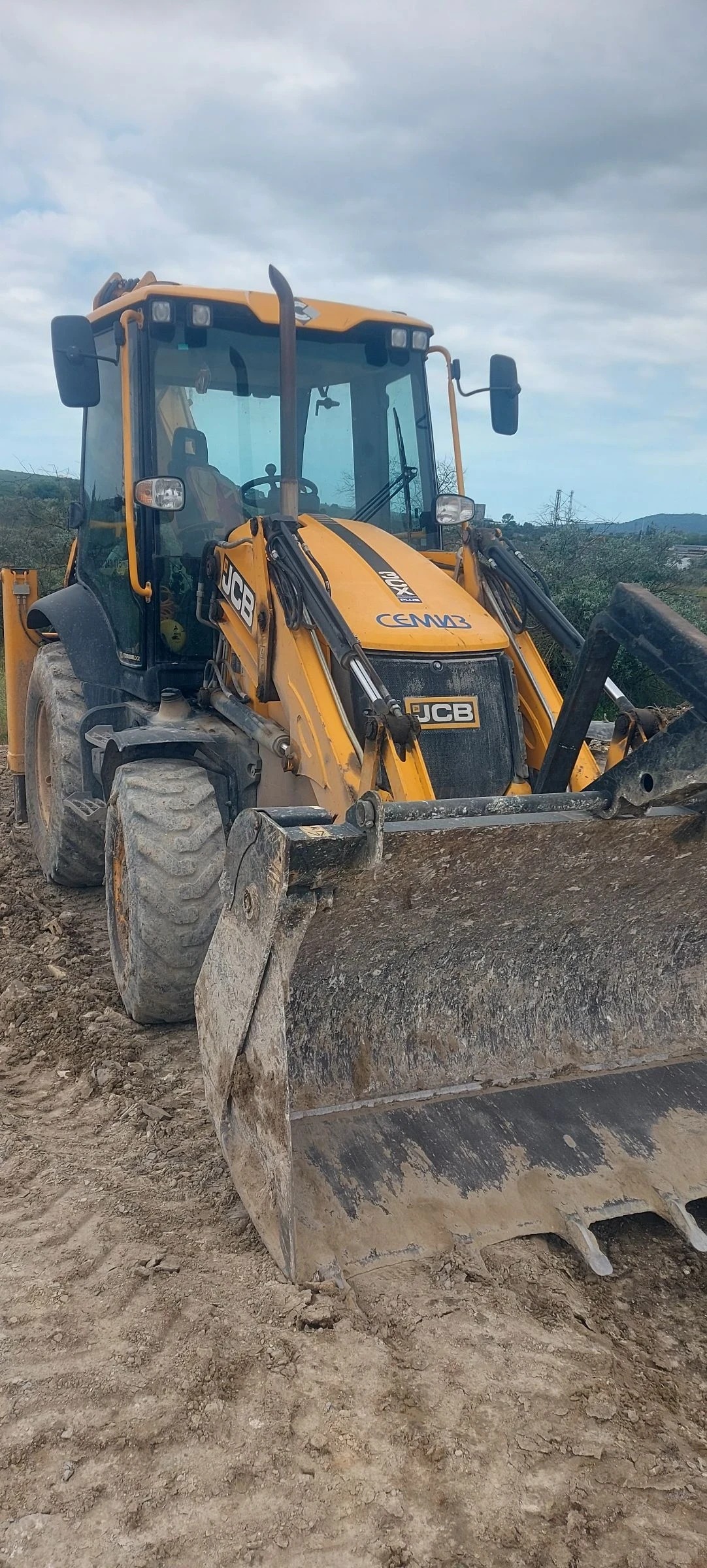 Багер JCB 3CX, снимка 3 - Индустриална техника - 54701943