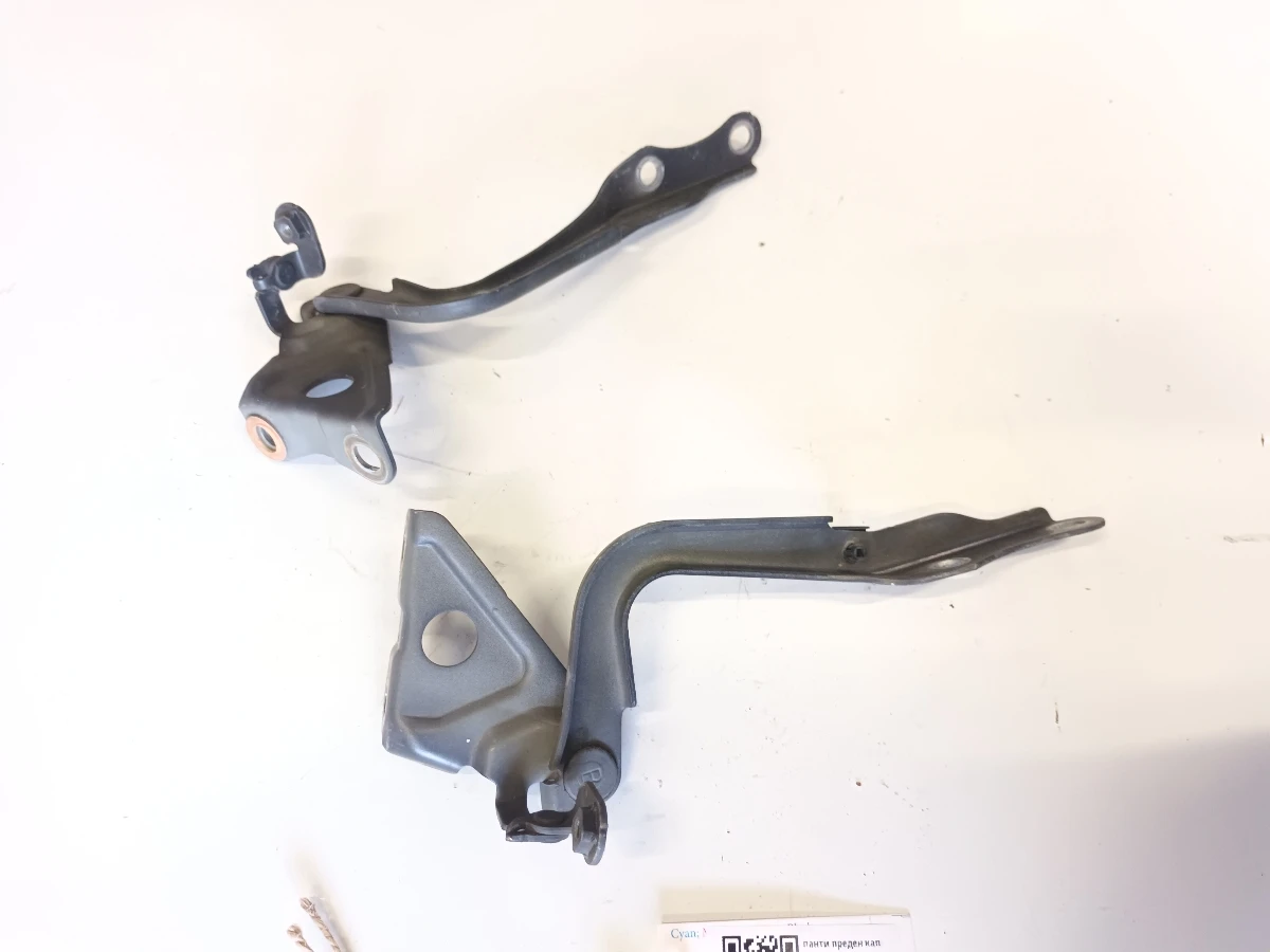 панти преден капак Тойота Рав 4 2.2 д кат бл