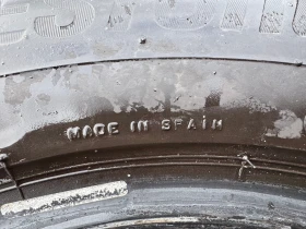 Гуми Зимни 215/65R16, снимка 6