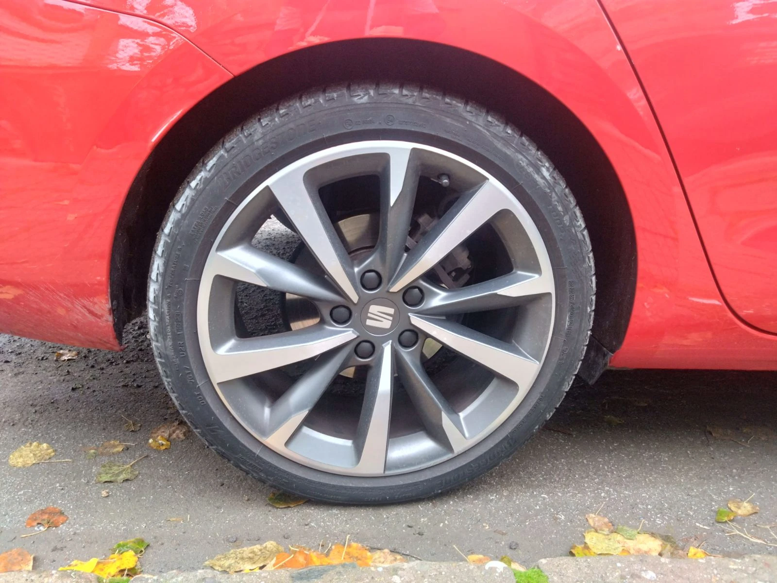 ���� � ������ 225/40R18 �� Seat Leon | Mobile.bg � ����������� 4