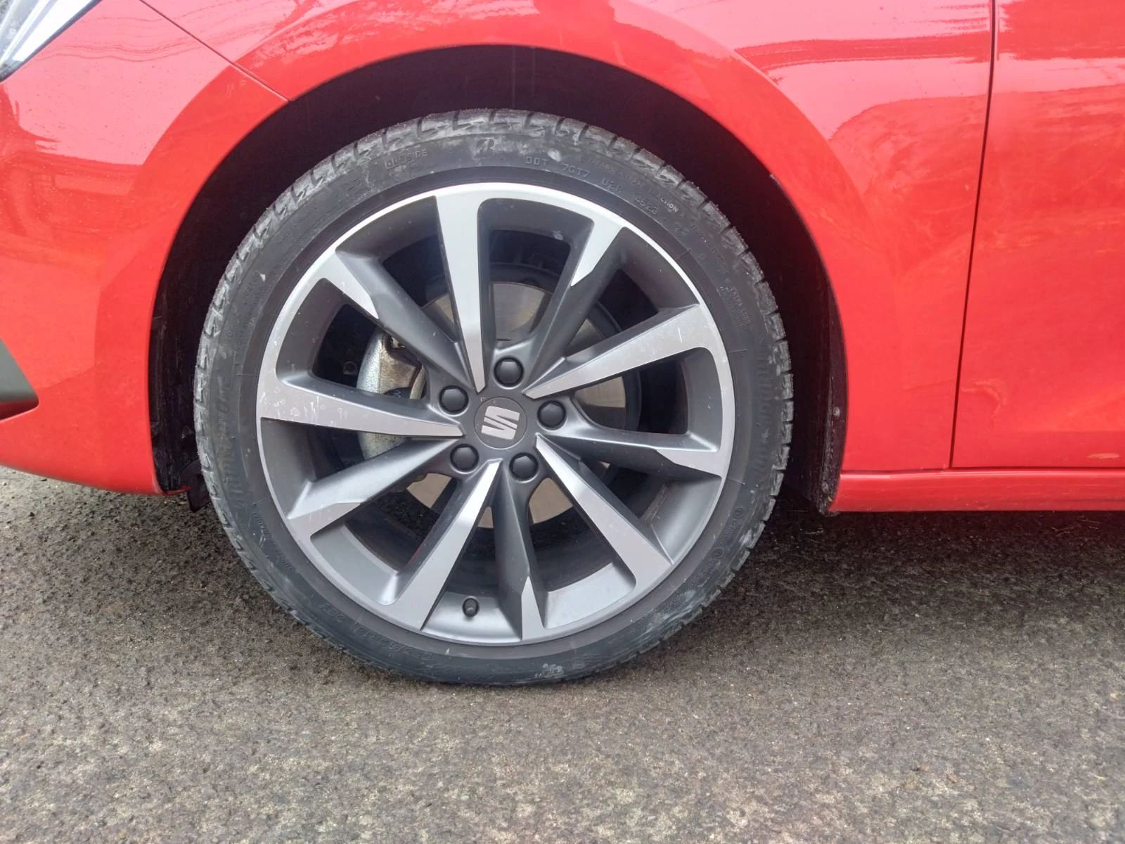 ���� � ������ 225/40R18 �� Seat Leon | Mobile.bg � ����������� 2