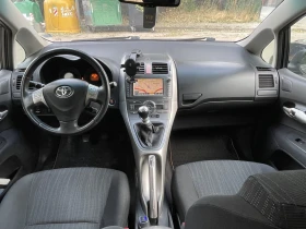 Toyota Auris, снимка 6