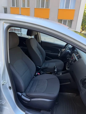 Kia Rio CRDi - 3000 € - 76730103 8