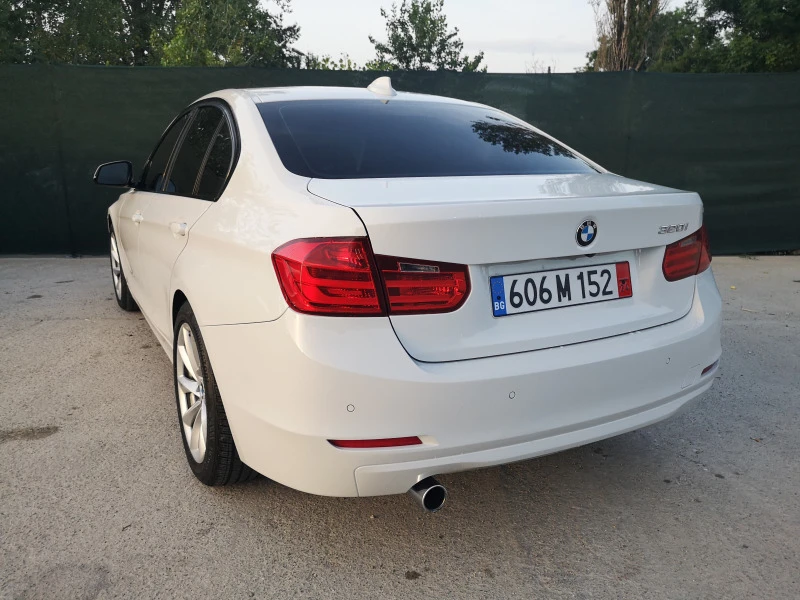 BMW 320 F30, снимка 4 - Автомобили и джипове - 47523030