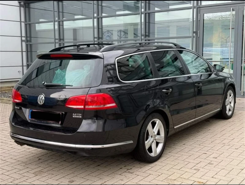 VW Passat, снимка 14 - Автомобили и джипове - 48359542