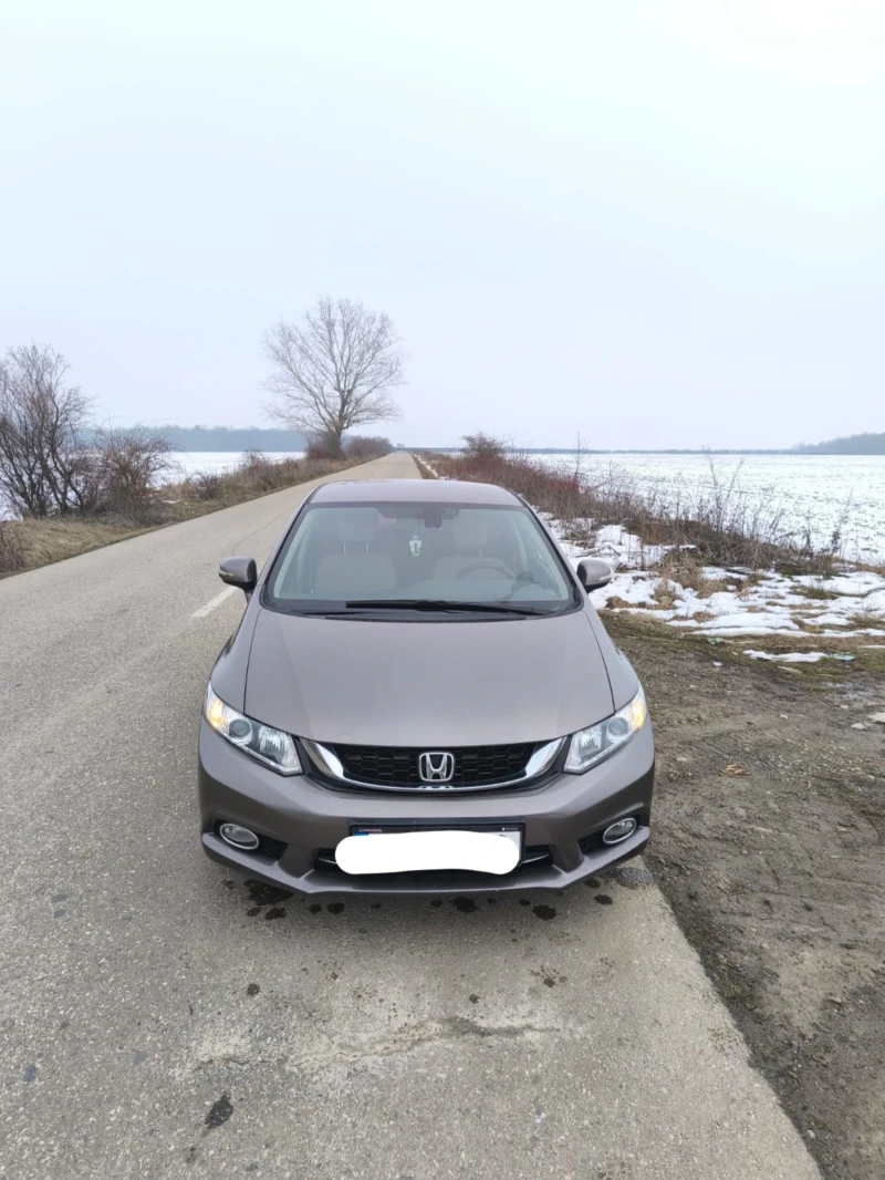 Honda Civic 1.8i, Бензин, Седан, 2016 г.6 скорости, Европейска, снимка 2 - Автомобили и джипове - 49347655