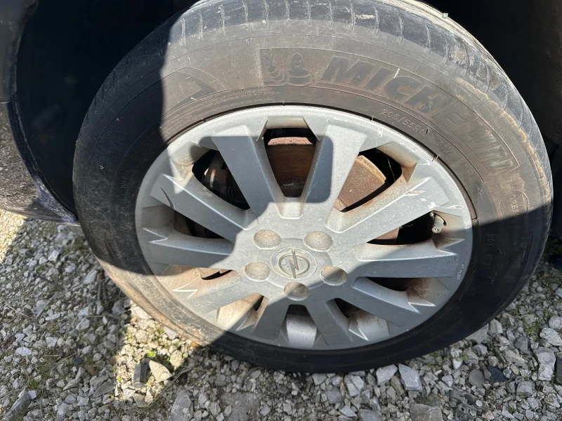 Opel Zafira 2.2 dti, снимка 2 - Автомобили и джипове - 49820083