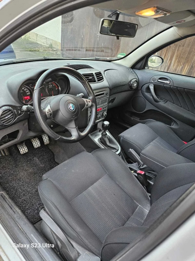 Alfa Romeo 147 1.9 JTD , снимка 4 - Автомобили и джипове - 52259108
