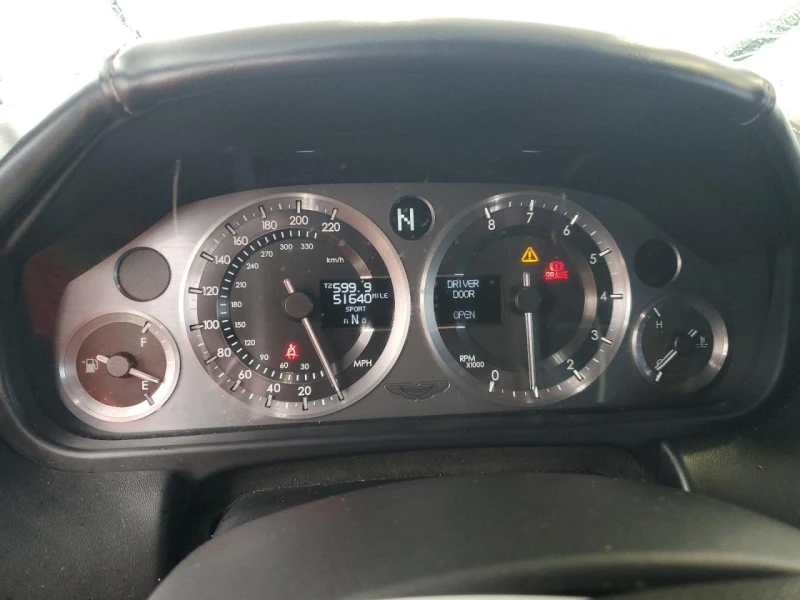 Aston Martin V8 Vantage SPORTSHIFT, снимка 9 - Автомобили и джипове - 52911176