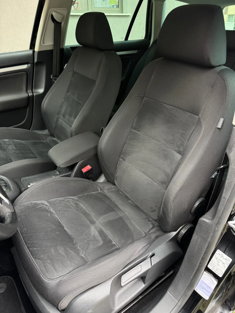 VW Golf 2.0TDi/DSG/Panorama, снимка 8 - Автомобили и джипове - 52770773