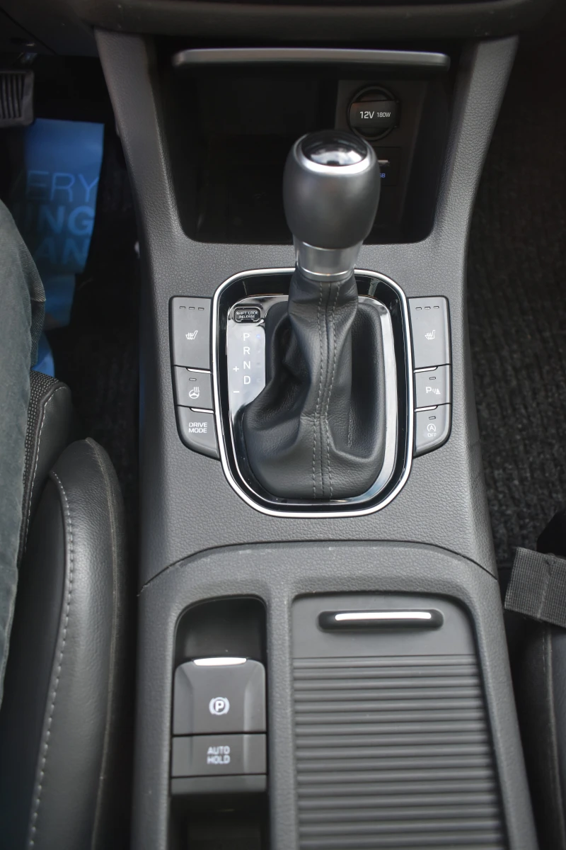 Hyundai I30 SW, снимка 4 - Автомобили и джипове - 53029476