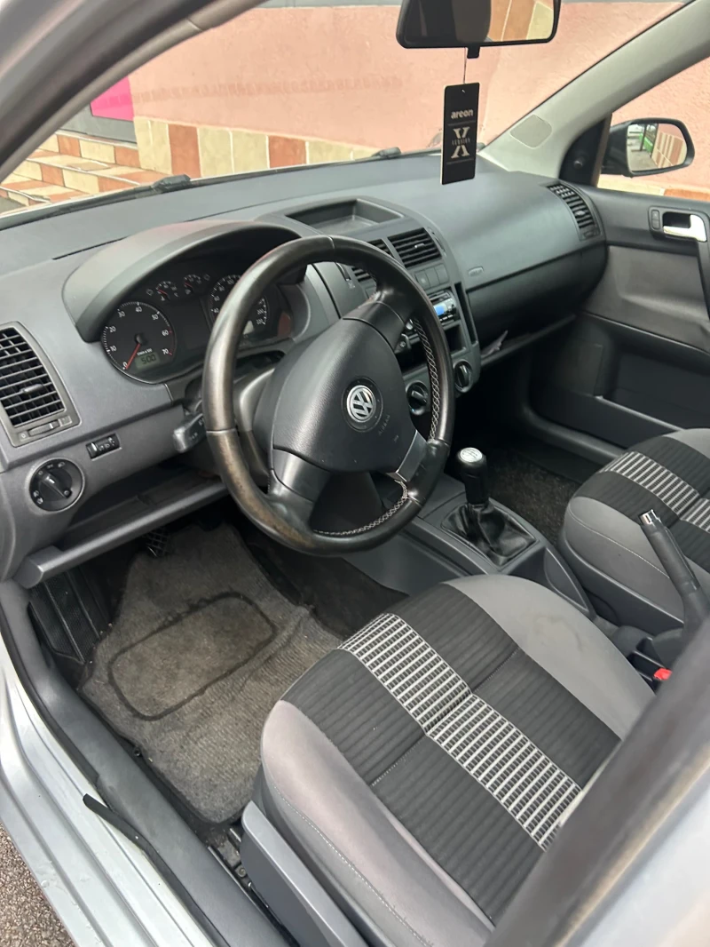 VW Polo, снимка 6 - Автомобили и джипове - 53425161