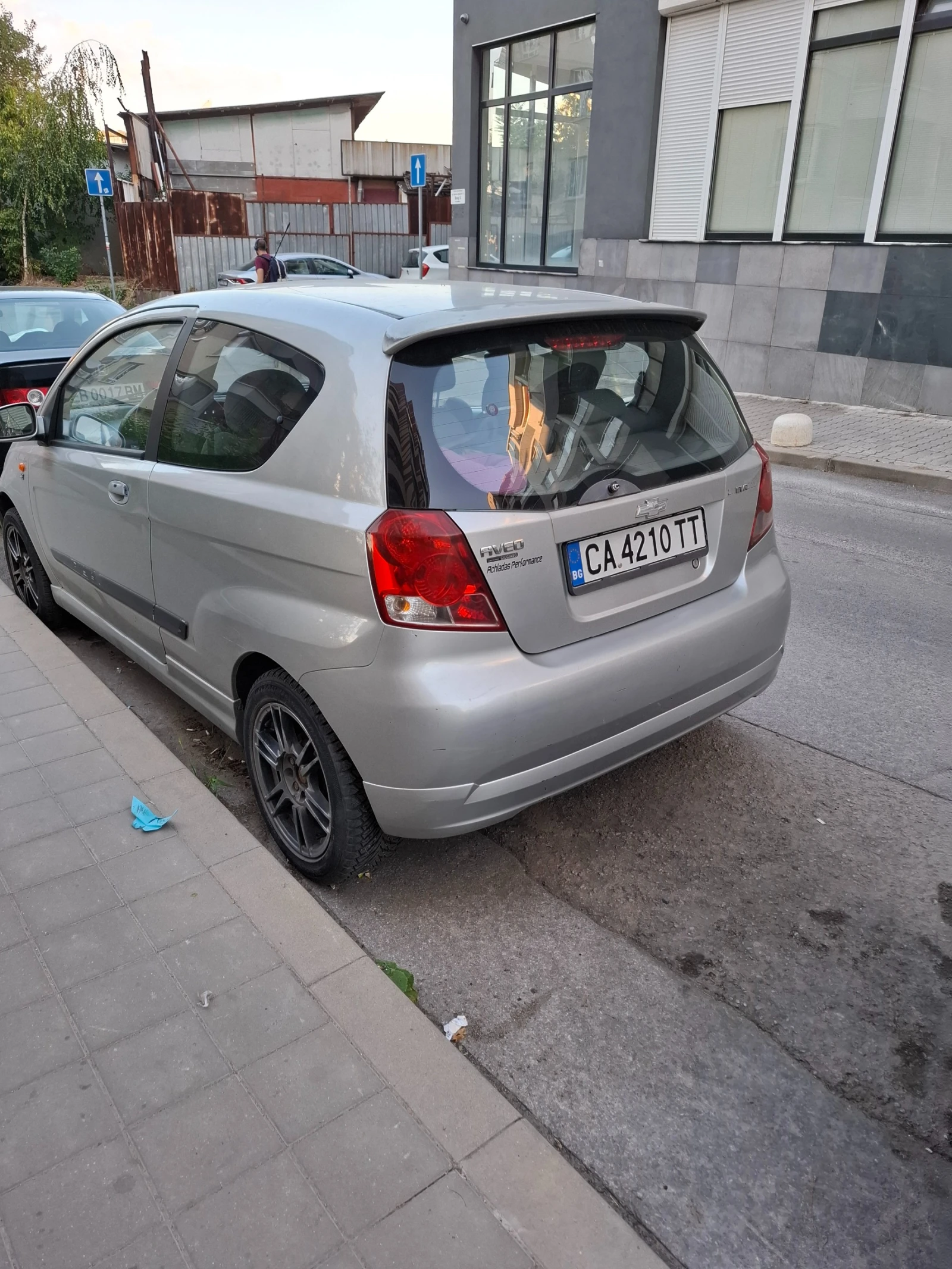 Chevrolet Aveo  - изображение 5