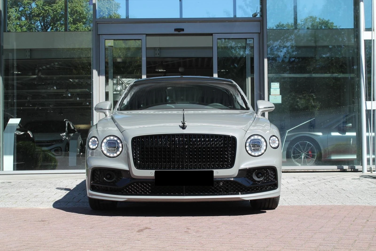 Bentley Flying Spur W12/ BLACKLINE/ CARBON/ MULLINER/ B&O/ TV/ PANO/ - изображение 2