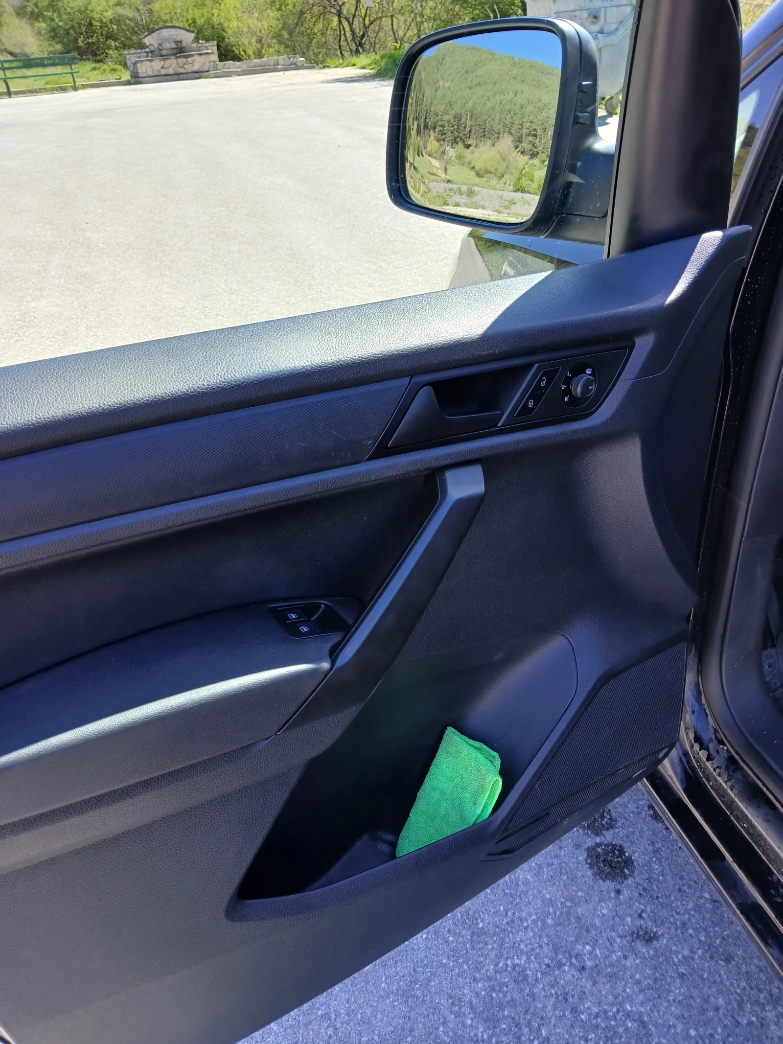 VW Caddy Maksi - изображение 9