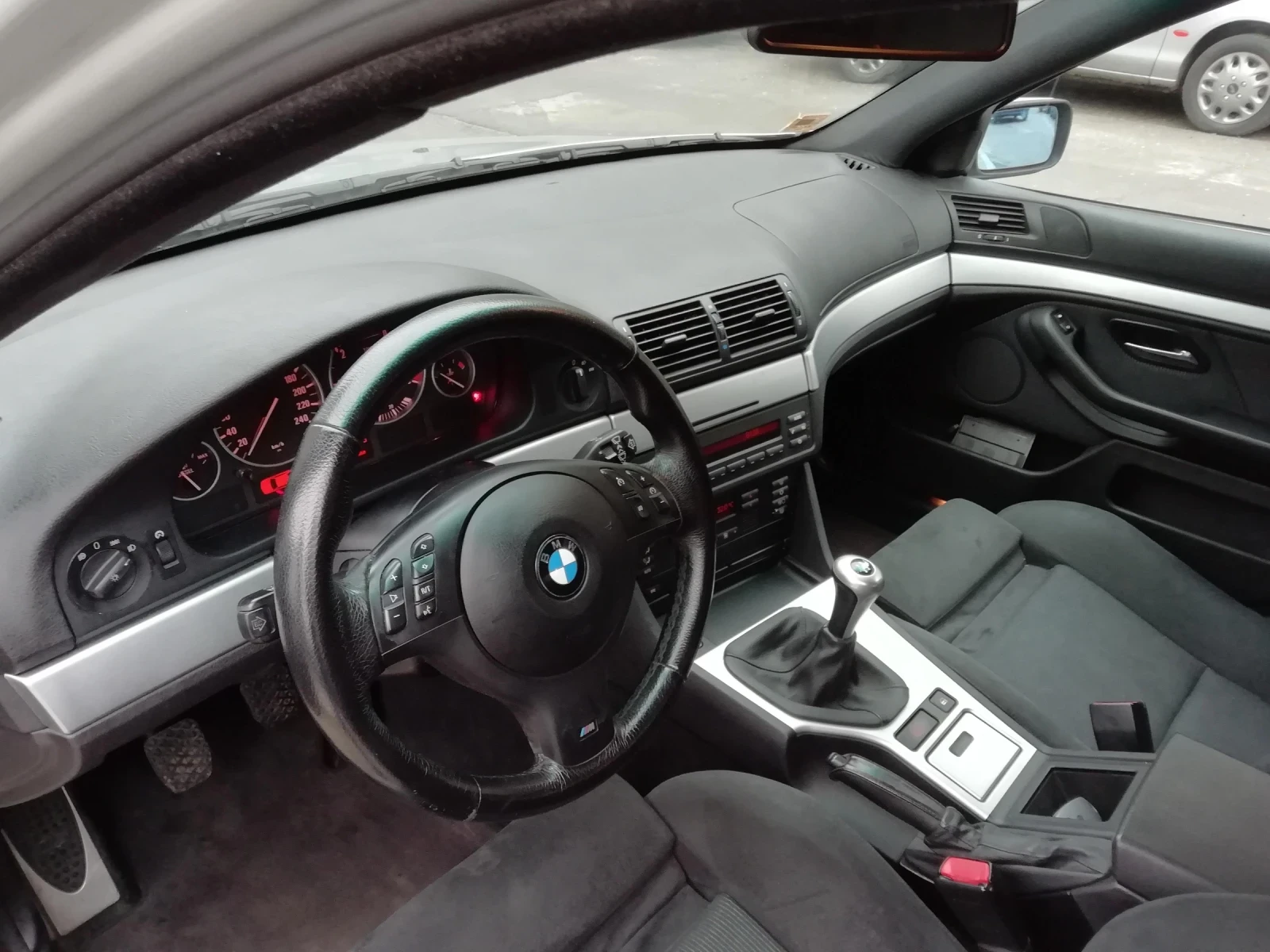 BMW 525 d 163кс заводски М -pack / ръчка - изображение 8