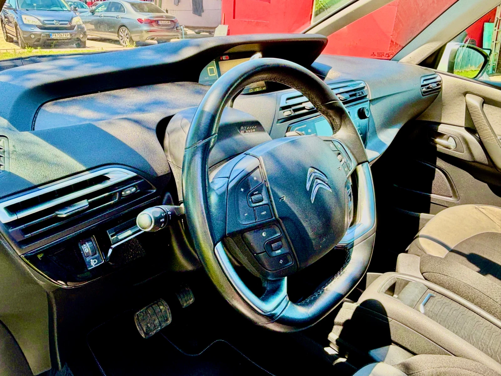 Citroen C4 Picasso 1.6 - изображение 8