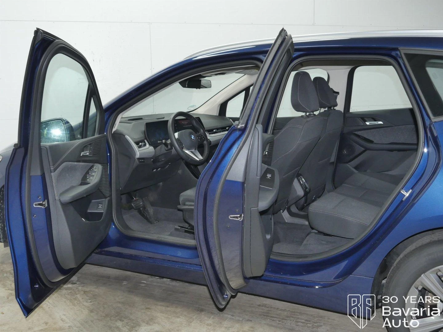 BMW 220 i Active Tourer Steptronic | Mobile.bg   5