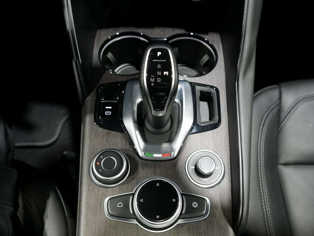 Alfa Romeo Giulia * CARFAX * ���� �� �� | Mobile.bg � ����������� 14