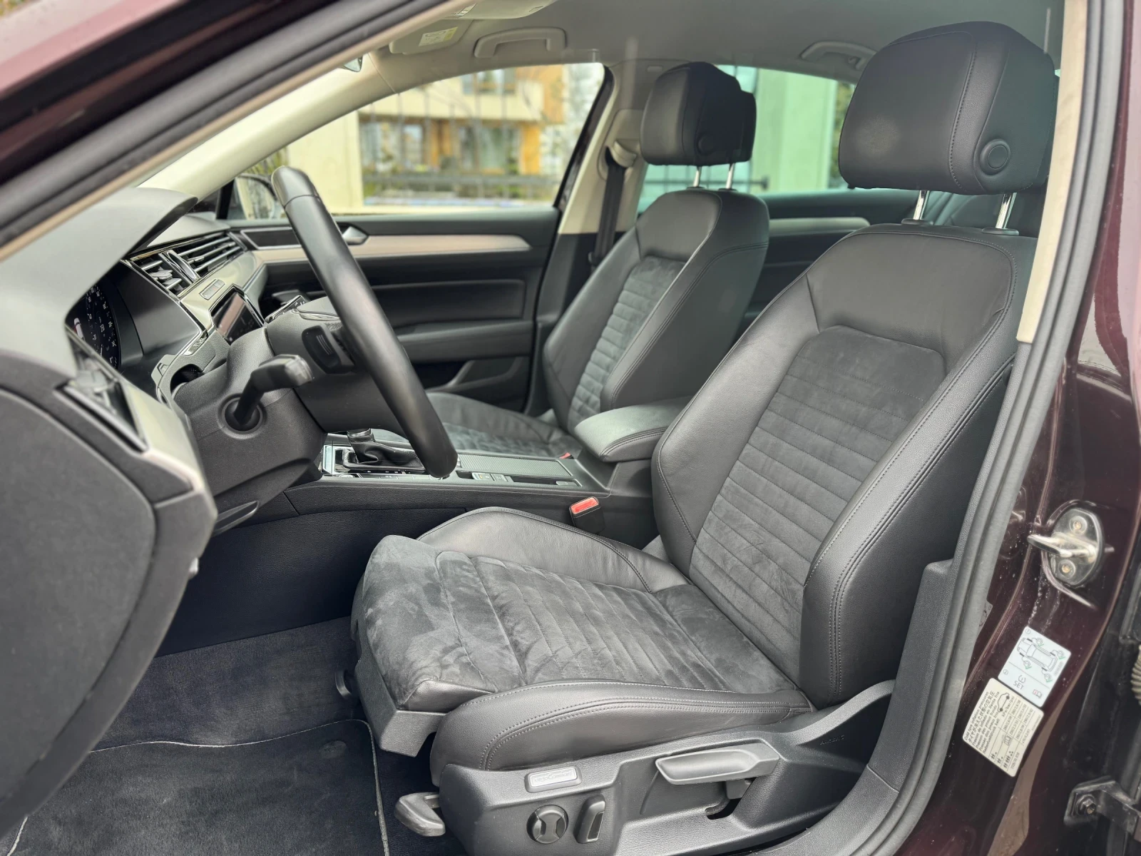 VW Passat 2.0 TDI Sport - изображение 7