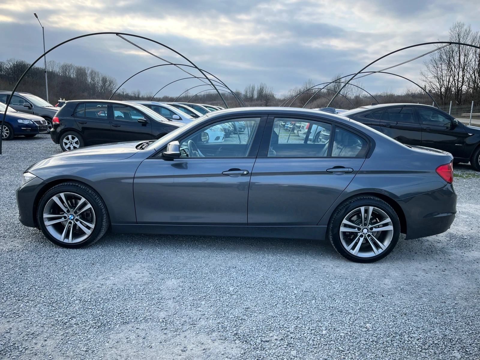 BMW 320 D, снимка 3 - Автомобили и джипове - 53879136