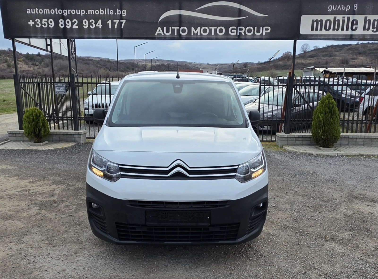 Citroen Berlingo 1.5 Hdi XL Club-Maxi-Automat-130 hp