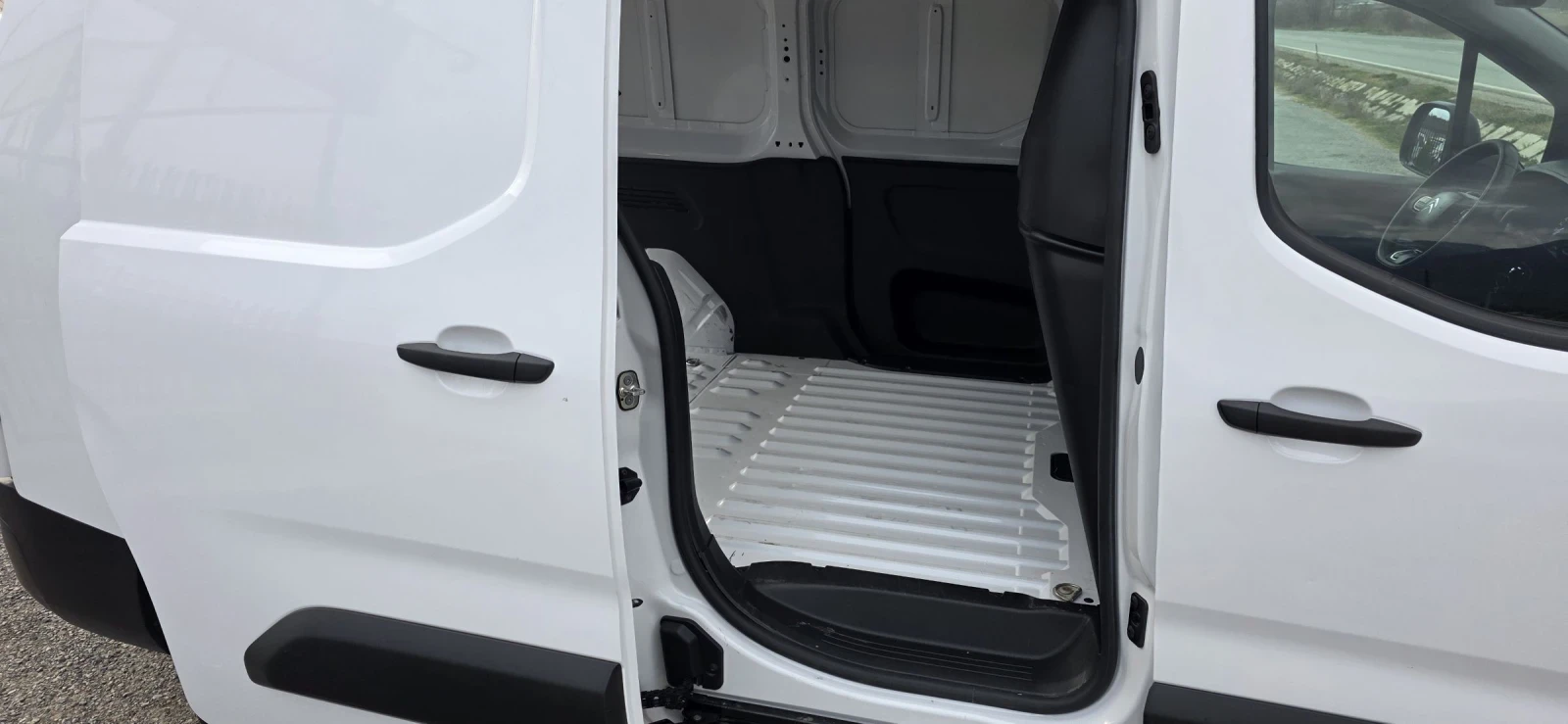 Citroen Berlingo 1.5 Hdi XL Club-Maxi-Automat-130 hp, снимка 7 - Автомобили и джипове - 53897175