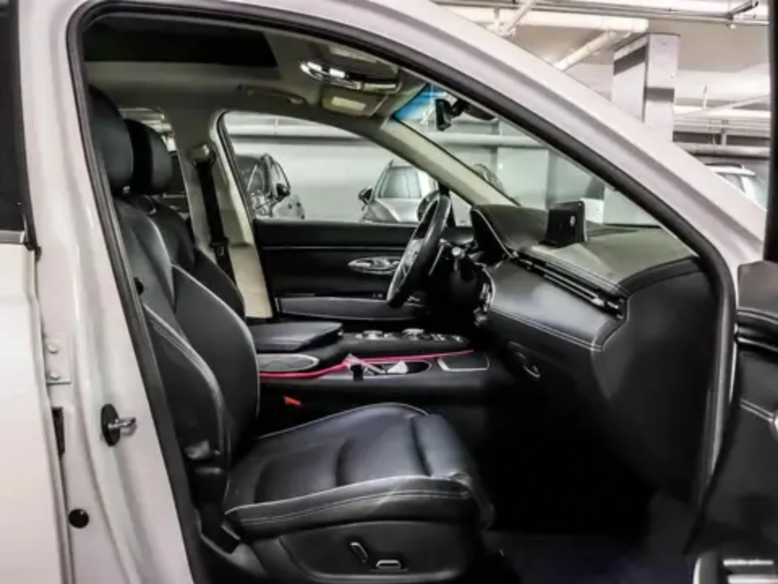 Genesis GV70 НОВ/2024/18000КМ/2.5Т/PANO/360/4x4/CARFAX, снимка 9 - Автомобили и джипове - 53983824