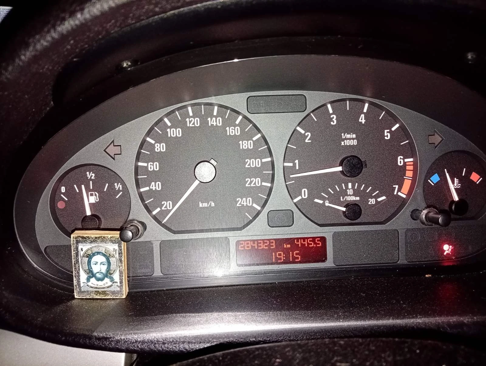 BMW 318 E46 COMPACT, снимка 10 - Автомобили и джипове - 54114535