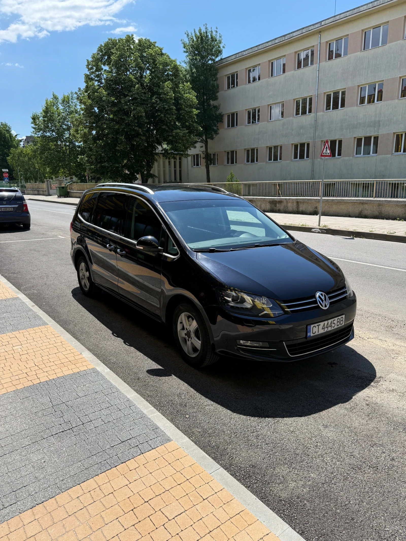 VW Sharan