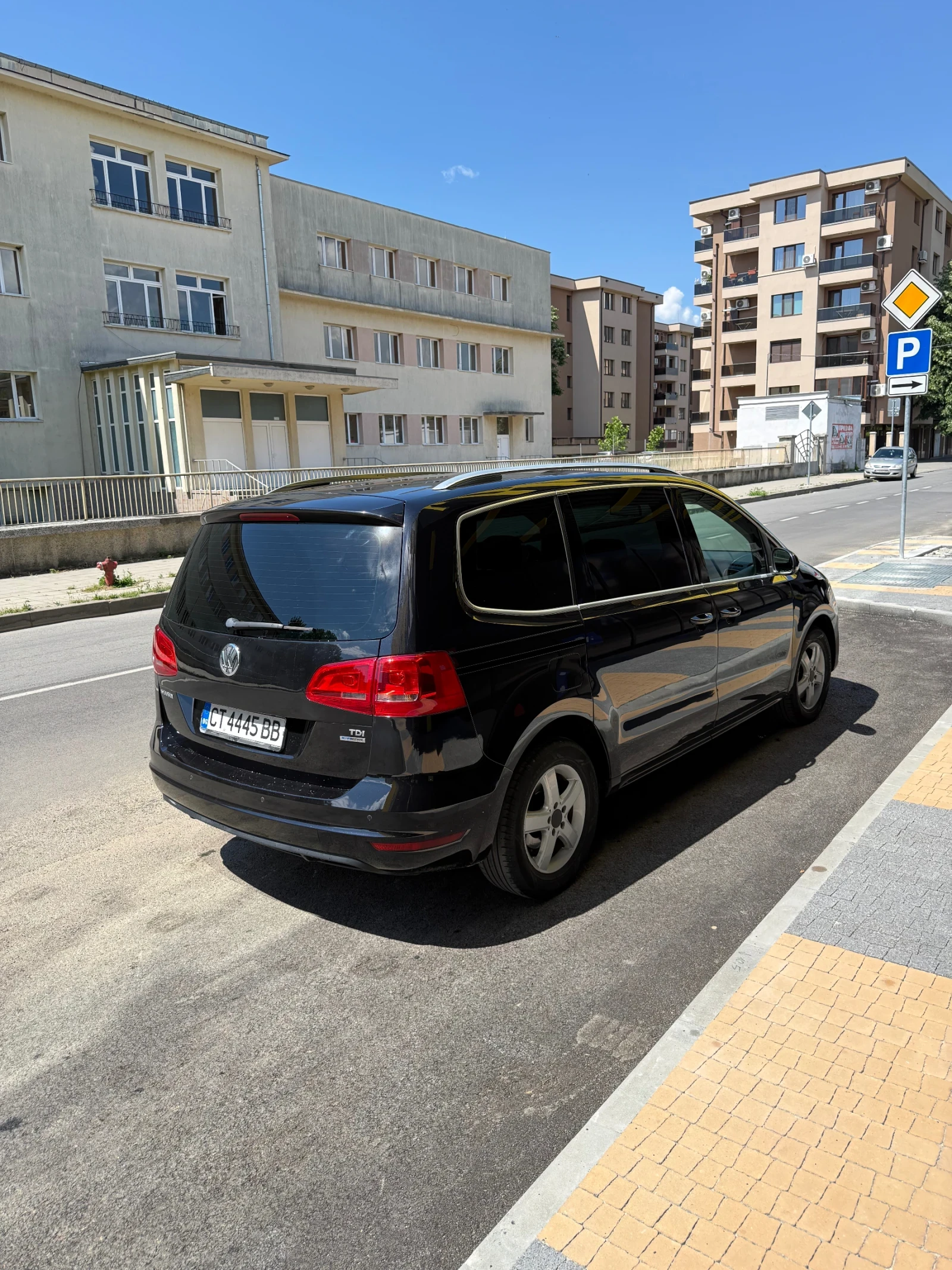 VW Sharan, снимка 5 - Автомобили и джипове - 54855071