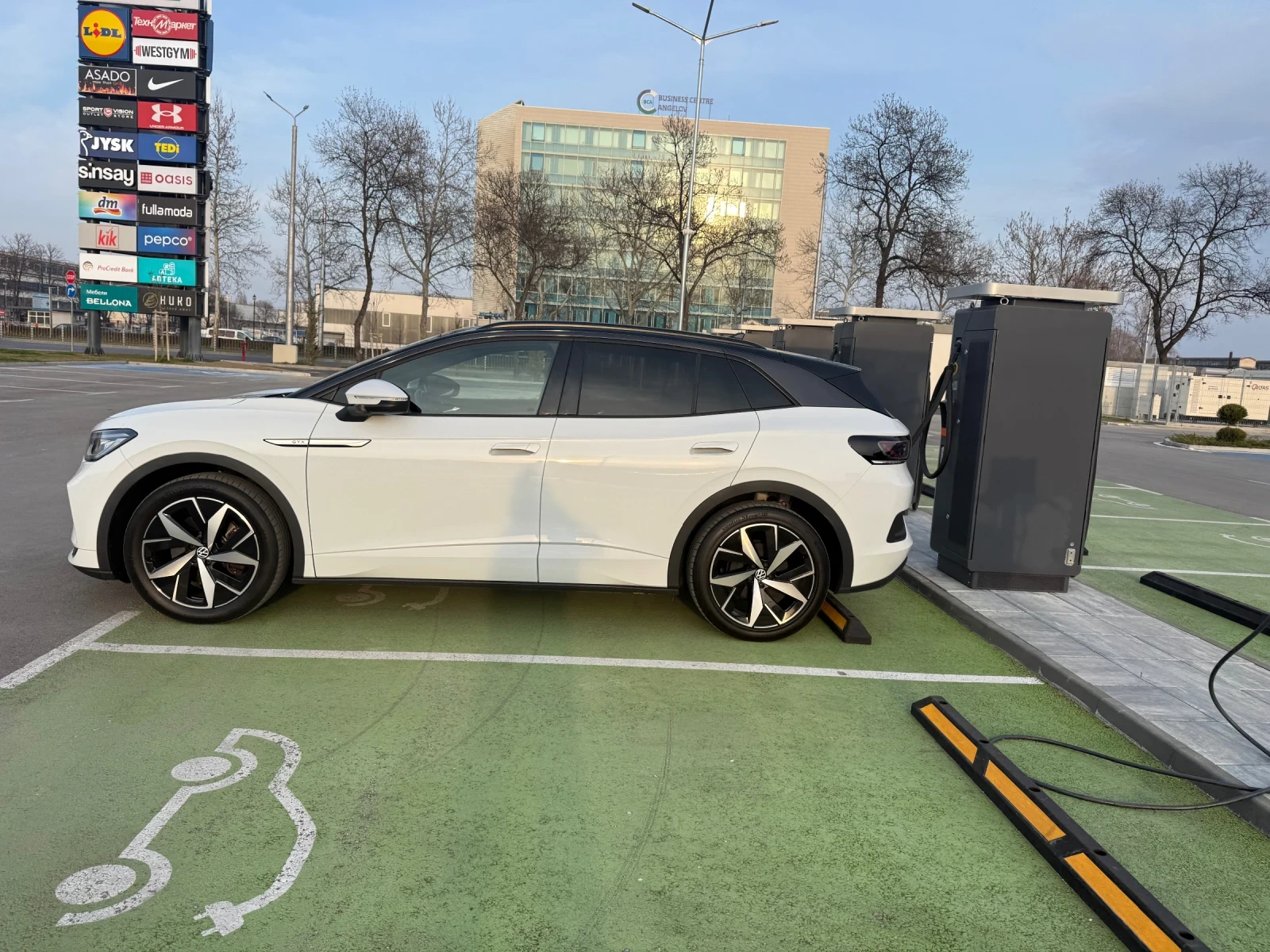 VW ID.4 GTX SPORT+ , снимка 4 - Автомобили и джипове - 54893249