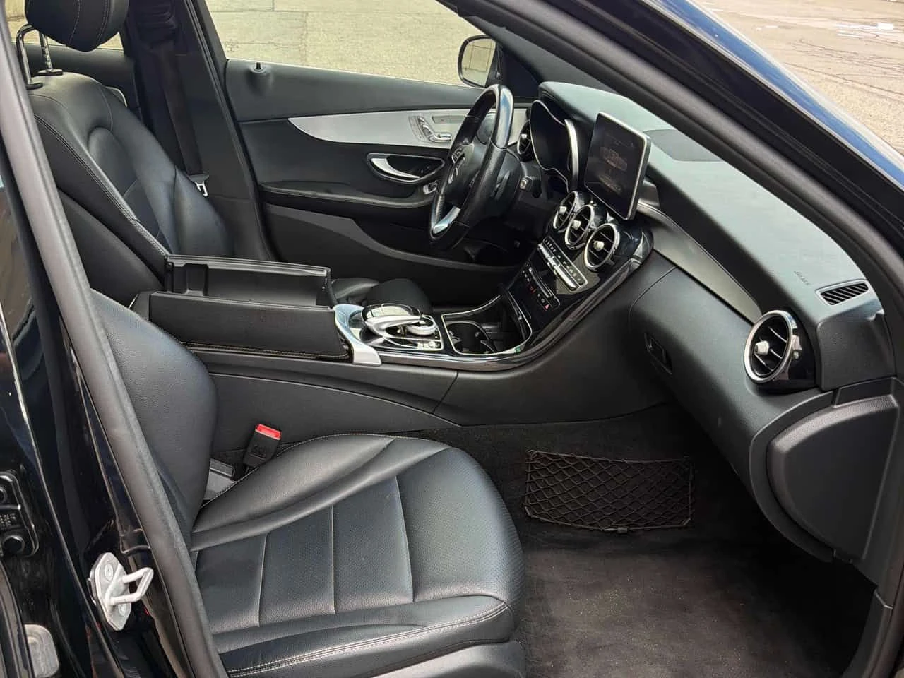 Mercedes-Benz C 300 ПОДГРЕВИ| ПАМЕТ| 360САМ| ПАНО| , снимка 13 - Автомобили и джипове - 54934364
