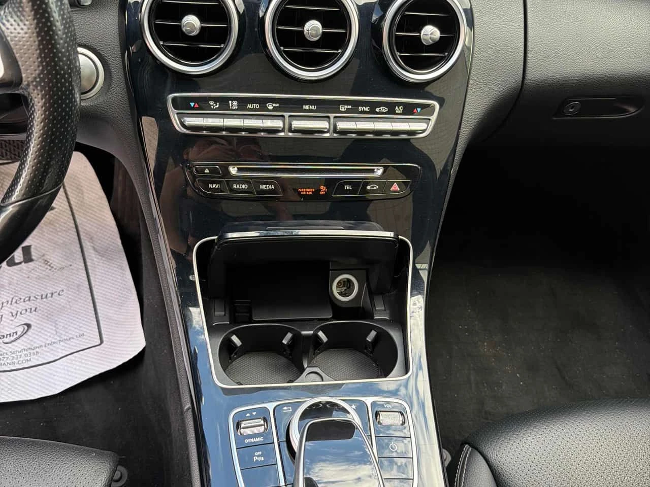 Mercedes-Benz C 300 ПОДГРЕВИ| ПАМЕТ| 360САМ| ПАНО| , снимка 10 - Автомобили и джипове - 54934364