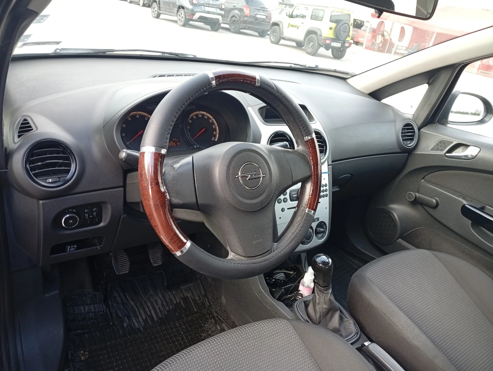 Opel Corsa 1.2 i газ инжекцион , снимка 8 - Автомобили и джипове - 55140540