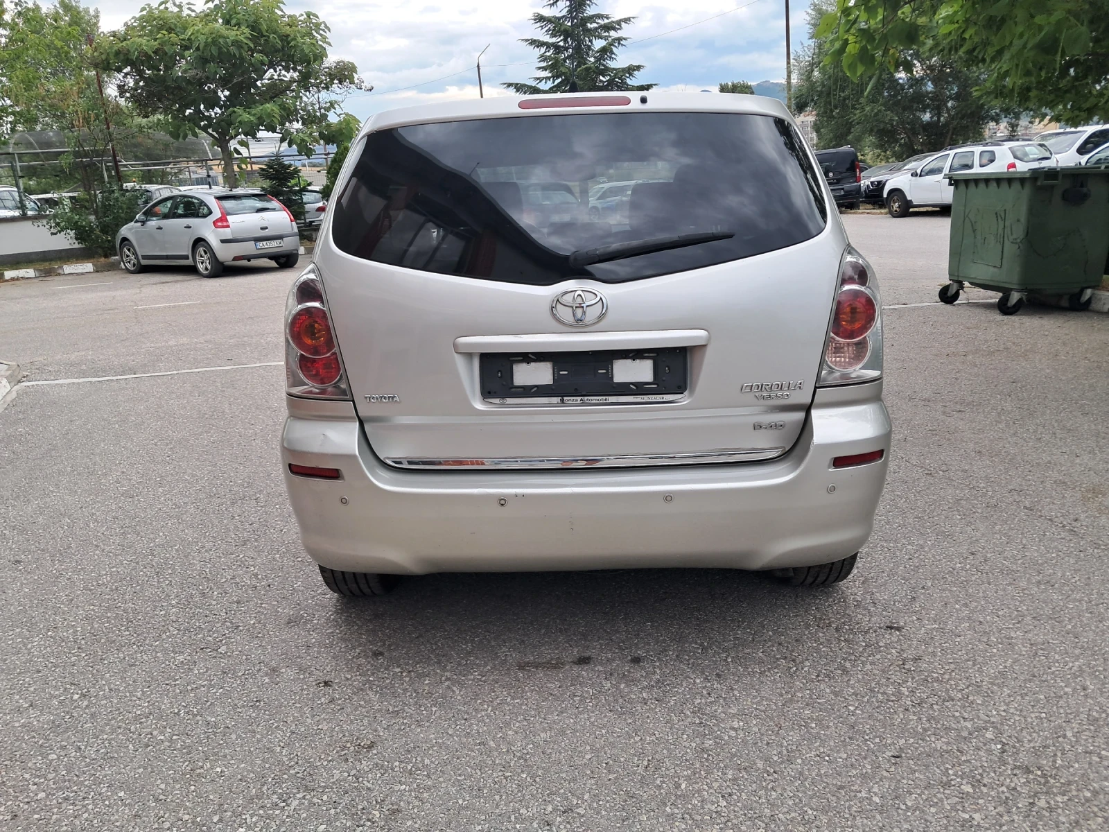 Toyota Corolla verso 2.2 D4D 136 ks vetiga., снимка 3 - Автомобили и джипове - 55233857