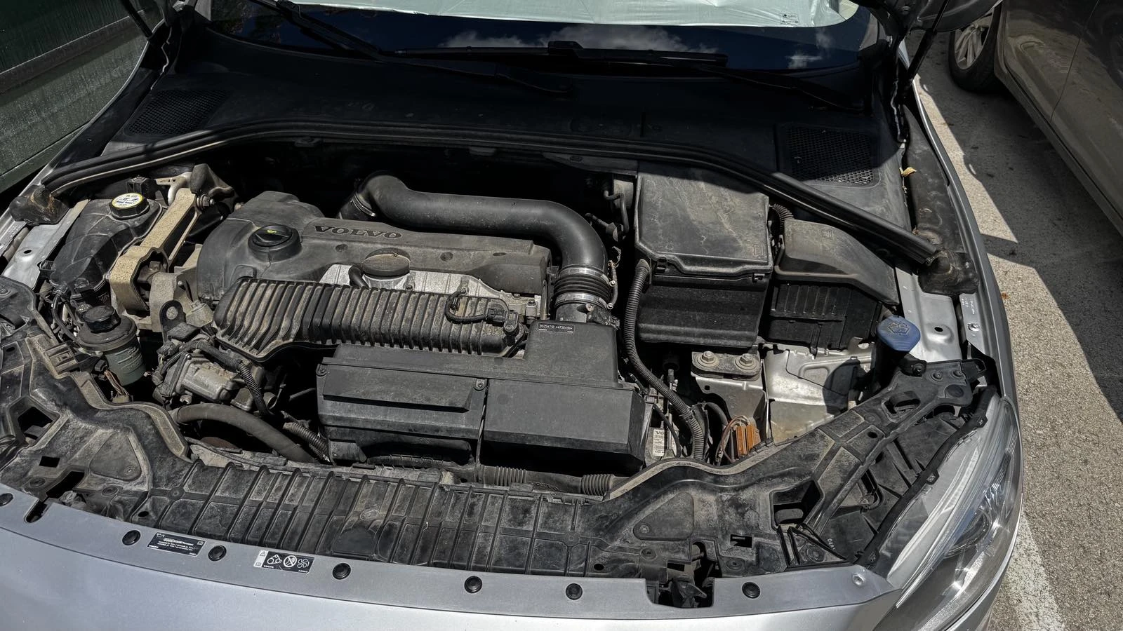 Volvo S60 2, 5, снимка 14 - Автомобили и джипове - 55330413