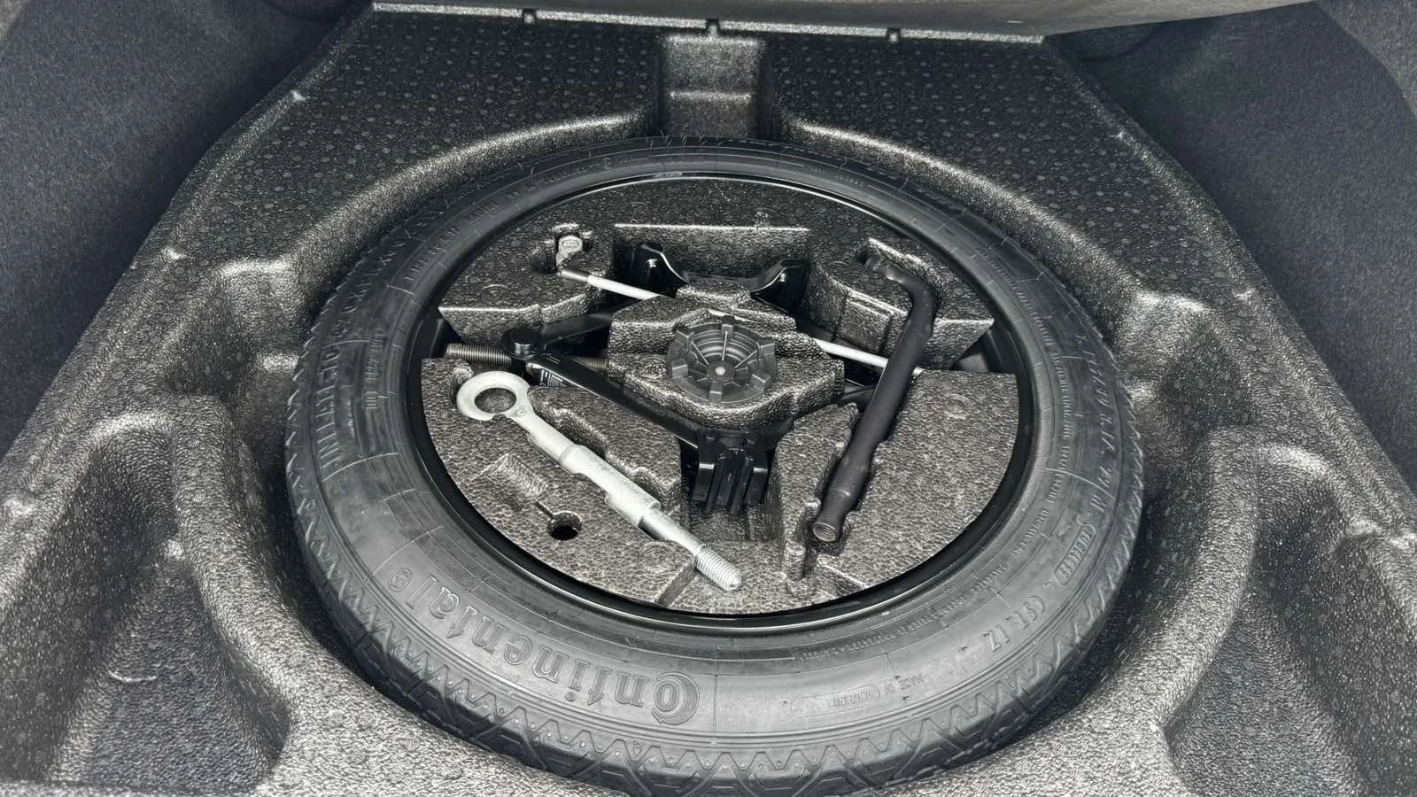 Volvo S60 2, 5, снимка 9 - Автомобили и джипове - 55234685
