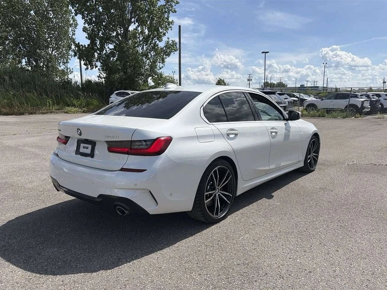 BMW 330 330i Mpack H/K sound Distronic , снимка 14 - Автомобили и джипове - 55403719