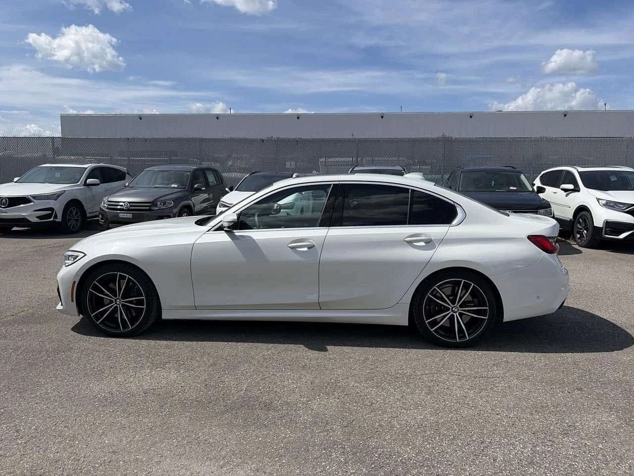 BMW 330 330i Mpack H/K sound Distronic , снимка 8 - Автомобили и джипове - 55403719