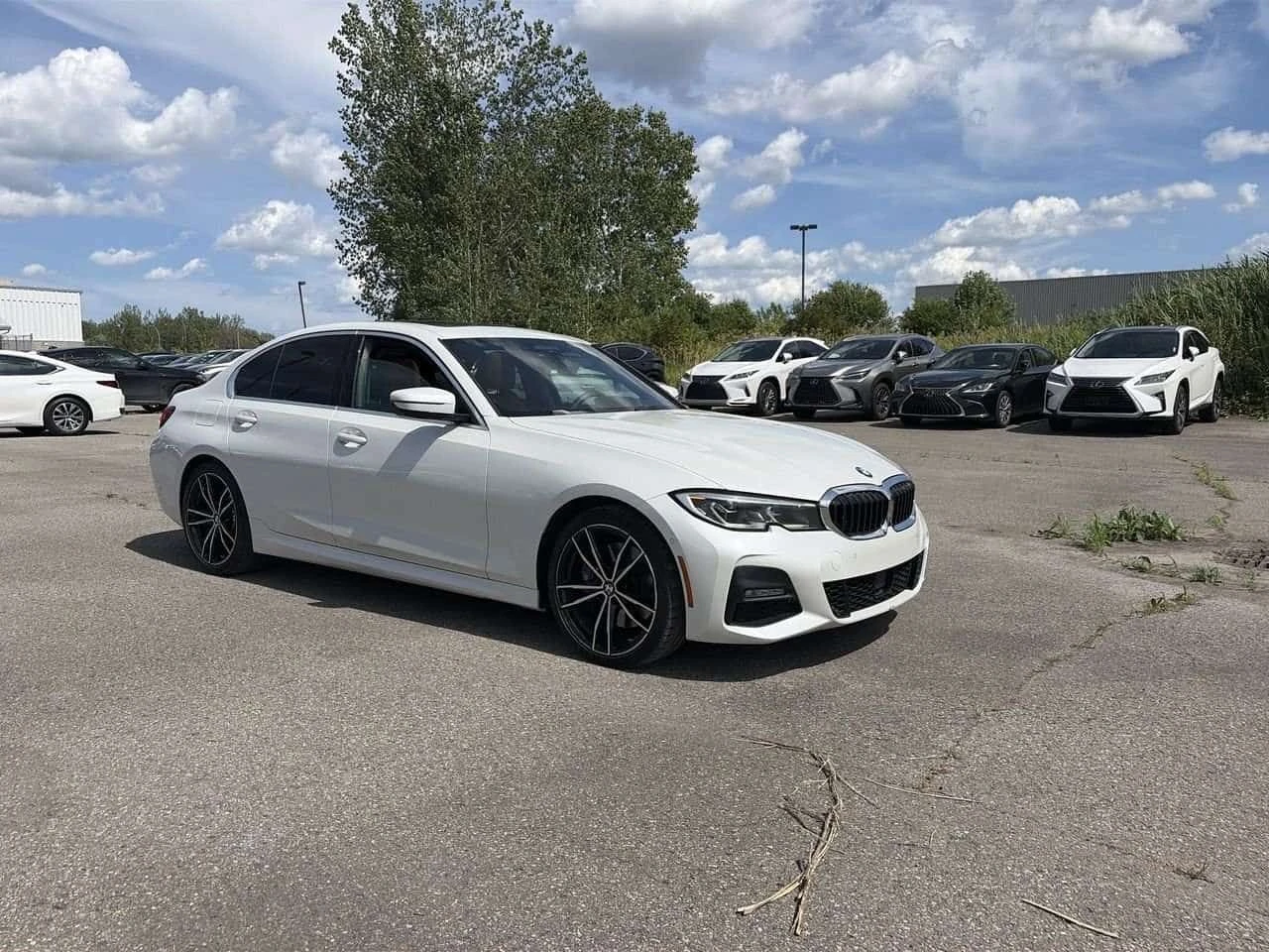 BMW 330 330i Mpack H/K sound Distronic , снимка 2 - Автомобили и джипове - 55403719