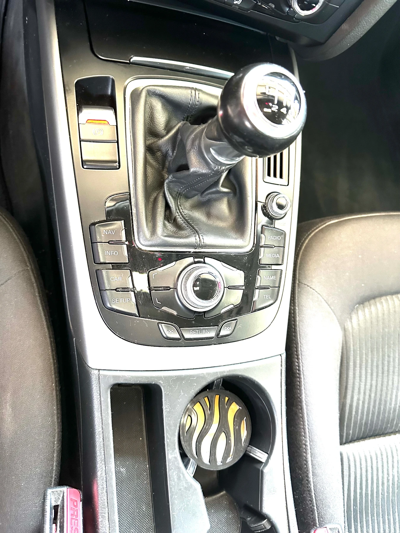 Audi A4, снимка 13 - Автомобили и джипове - 55779555