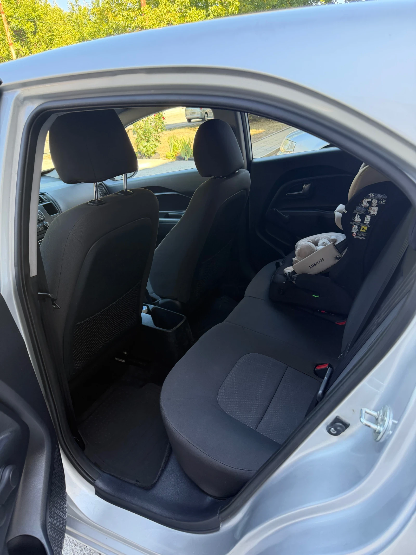 Kia Rio CRDi | Mobile.bg � ����������� 10