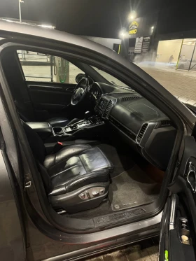 Porsche Cayenne НАЛИЧЕН ВЪЗМОЖНОСТ ЗА АВТО КРЕДИТ, снимка 13