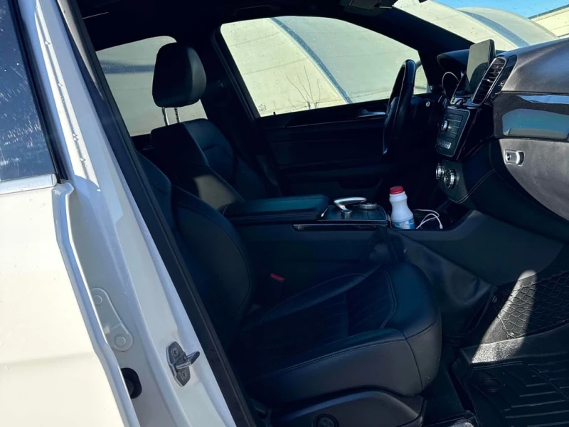 Mercedes-Benz GLE * 400 * CARFAX * БЕЗ ПЪРВОНАЧАЛНА ВНОСКА, снимка 10 - Автомобили и джипове - 53129262