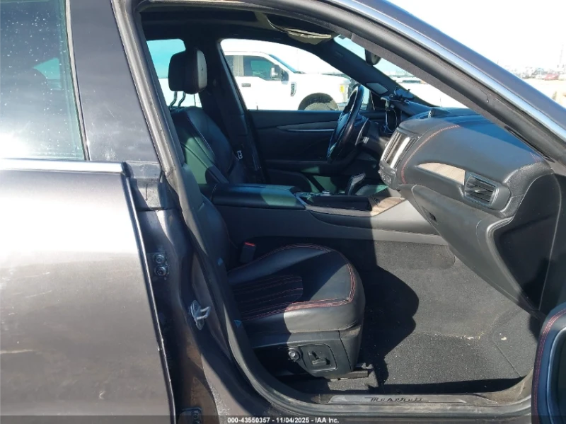 Maserati Levante S Granlusso* ОБДУХВАНЕ* ПОДГРЕВ* Harman/kardon, снимка 5 - Автомобили и джипове - 53237609