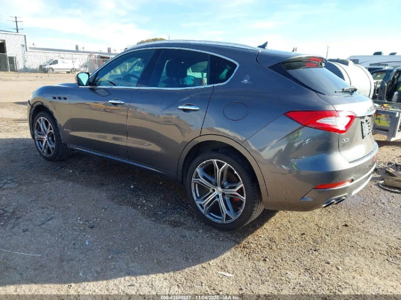 Maserati Levante S Granlusso* ОБДУХВАНЕ* ПОДГРЕВ* Harman/kardon, снимка 3 - Автомобили и джипове - 53237609
